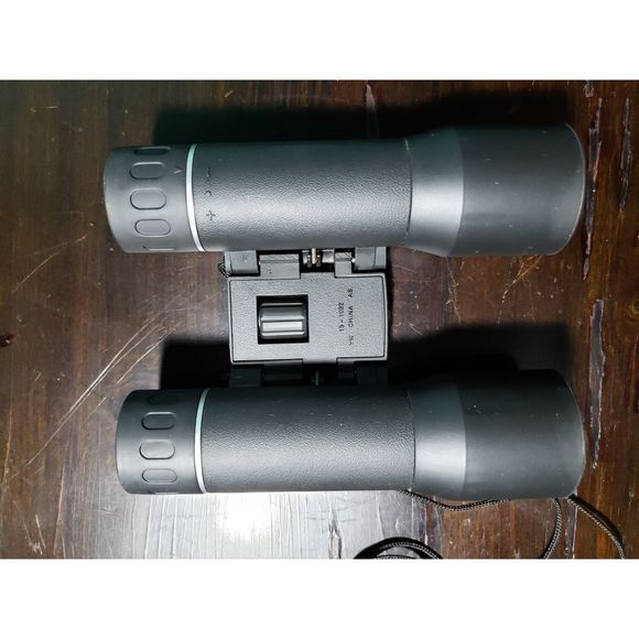 Bushnell Binoculars - Picture 3 of 7